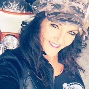 Meet your Posher, Diana